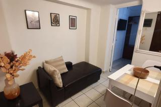 Lefti's Cosy Studio 40m2, Metro 7' - 5