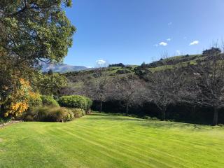 Tranquil Family Retreat - Akaroa - 8