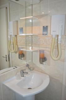 Park Avenue Hotel - London - 4