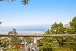 CrowsNest - Oceanside - 2