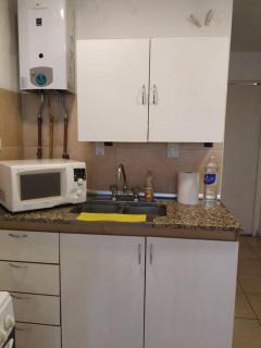 Monoambiente para 2 personas con baño privado - Córdoba - 4