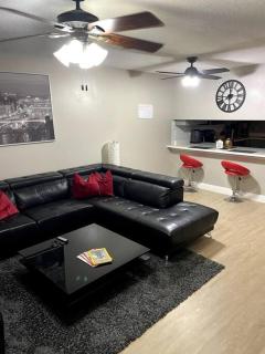 Modern 2 Bedroom Townhome Minutes from the Beach!! - Fort Walton Beach - 0