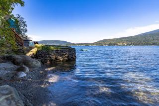 Casa Las Nubes NEW! Whatcom Lakefront Cabin/HotTub - 1