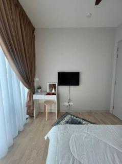 Datum Jelatek linked LRT and MALL with Netflix -Disney -WashDryer - 1