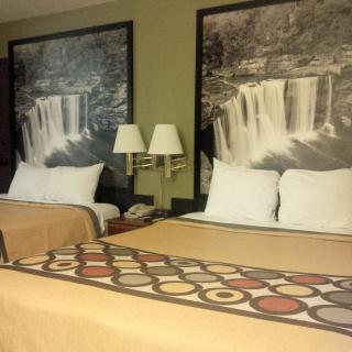 Super 8 by Wyndham Madison IN - Madison - 8