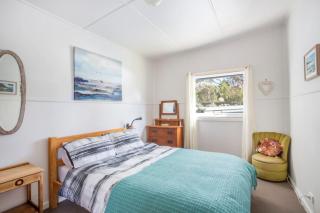 Retro Beach Cottage - Kioloa - 5
