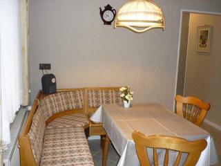 Ferienwohnung Oehlert - separater Eingang und möblierte Terrasse - 8