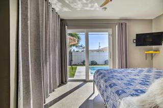 1 Mi to Deerfield Beach Stylish Studio with Pool! - Deerfield Beach - 1