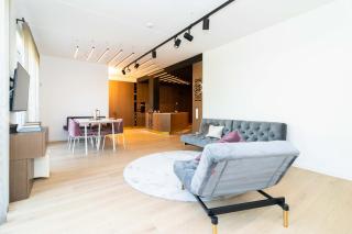 The Tourist 2BD/2BH APT, terrace+parking, by Cohost - 6