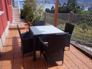 Apartamento con terraza y vistas al mar - Bueu - 0