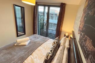 The Arcadian, Birmingham City Centre, by Lark Accommodation Cosy 1-bedroom Flat - Birmingham - 9