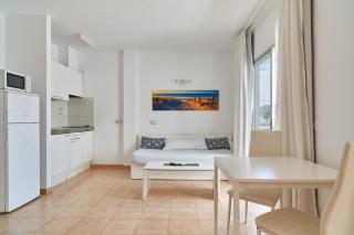 Apartamentos San Antonio Beach - San Antonio Bay - 2