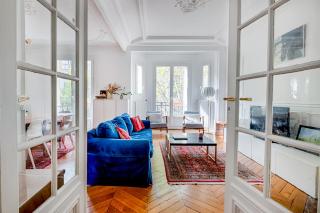 Veeve - A Touch of Sapphire - Paris - 9