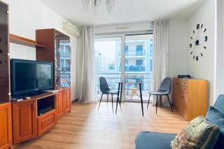 CityCosy Orangerie Strasbourg Superbe 2 pieces calme face au Parc l'Orangerie, parking souterrain privatif, Wi-Fi & Netflix inclus - Strasbourg - 1