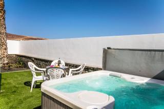 Villa Alegranza - LH190 By Villas Now Ltd - Playa Blanca - 4