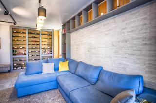 MOUNTAIN HILL LUXURY VILLA - 1