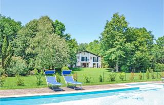 Gorgeous Home In Ascain - 0