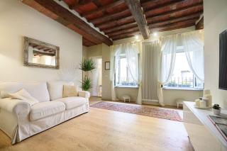 Corte Paolina - charming courtyard inside Lucca - 8