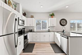 Brand New 2 Bed 2 Bath Near Perry District and DT - Spokane - 2