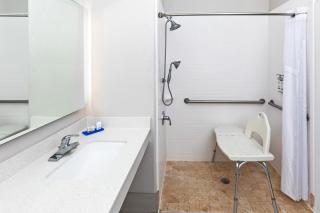 Holiday Inn Express & Suites Lafayette South by IHG - 1