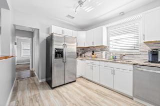 Don't Be Koi - Bradenton - 5