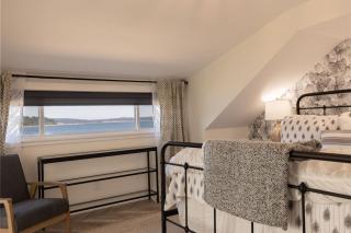 New-private waterfront house on discovery bay - Port Townsend - 6