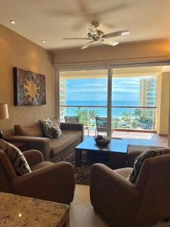 Beachfront Condo DelCanto Resort - 8