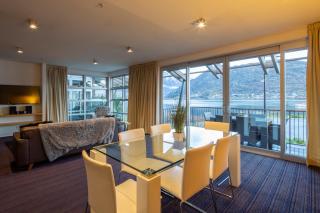 Absolute Lakefront Location - 3 bedroom apartment - Queenstown - 4