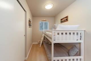 Cozy Duplex Unit - Beautiful Lake Views! - Valley - 6