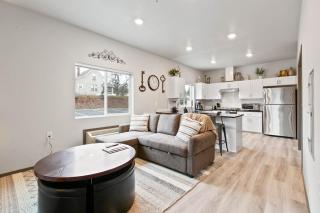 Full ADA Unit - 2 Bed 2 Bath Unit Near Downtown - 0