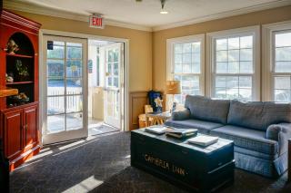 Sand Pebbles Inn - Cambria - 2