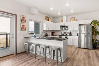 Great New 2 Bed 2 Bath Near Perry District and DT - Spokane - 3
