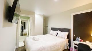 Kim's Place - Surrey - 6