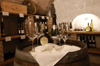 Weinstube Sinas Brettl - Nördlingen - 8
