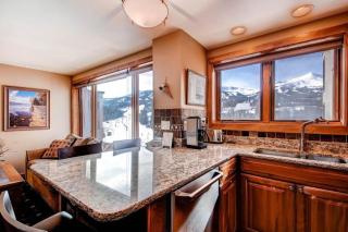 1 Bedroom Ski In, Ski Out Mountain Vacation Rental Located Next To Historic Main Street In Downtown Breckenridge - 2