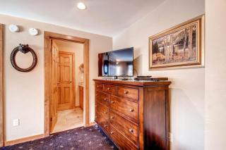 1 Bedroom Ski In, Ski Out Mountain Vacation Rental Located Next To Historic Main Street In Downtown Breckenridge - 1