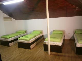 Ivory Tower Hostel - Sofia - 8