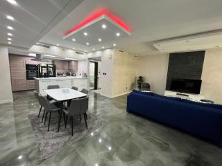 BEAUTIFUL AND COZY 2 BR APARTMENT IN THE HEART OF DOWNTOWN - 0