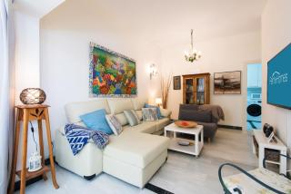 RentAndHomes Beachfront Marbella Center - Marbella - 6