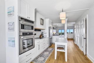 Pinnacle Port Penthouse 10 - 1