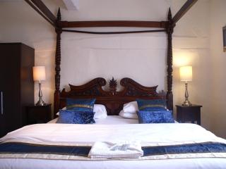 THE SARACENS HEAD INN - Amersham - 3