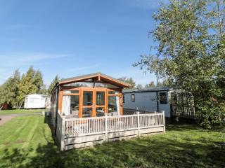 Pinecone Lodge - No 9 - 0