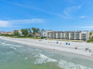 Holiday Villas 2 104 - Clearwater Beach - 7