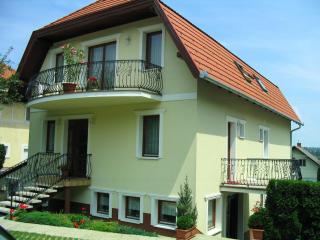 Erika Apartmanházak - Hévíz - 8
