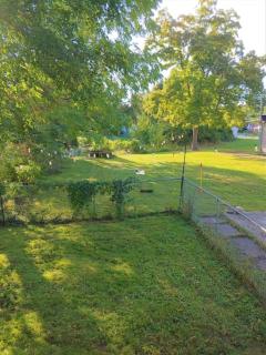 Relaxing Cottage by the Lake and Parking - Pontiac - 6