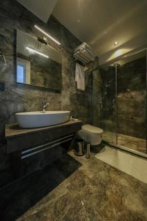 AXU AIRPORT HOTEL - Arnavutköy - 1