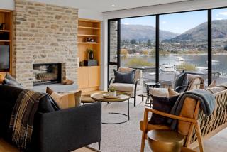 Genoa - Sleeps 6 - Lakefront Apartment - Wanaka - 0