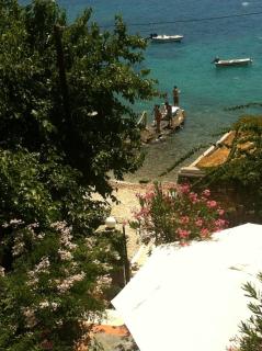 Roditses Beach Sea Front Apartments - Samos - 6
