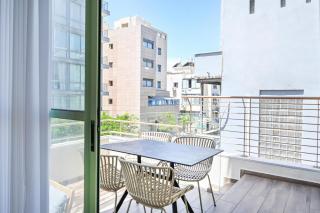 Swimmin the Sea by HolyGuest - 4