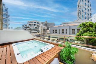Swimmin the Sea by HolyGuest - Tel Aviv - 3